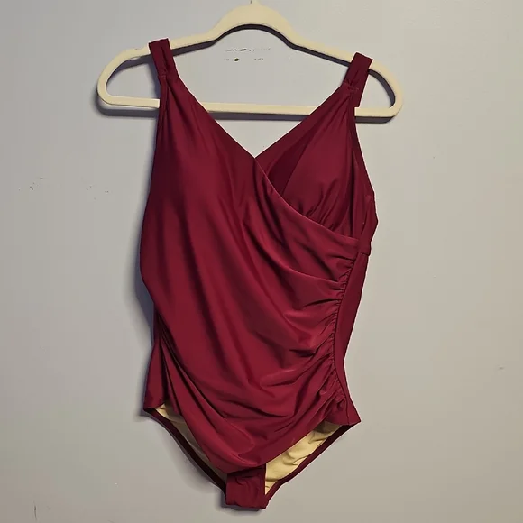 Cupshe Burgundy One Piece Swimsuit - Picture 1 of 6